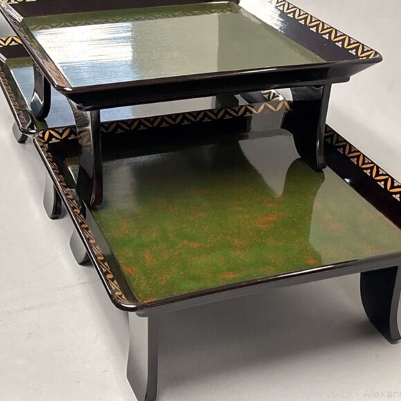 3 Vintage Japanese Ozen Trays – Lacquerware Footed Serving Trays – Green/Red - Picture 2 of 5